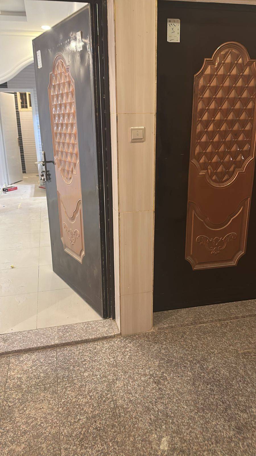 دور مجدد 9 غرف بالقرب من مدرسة القيادة - صورة 1