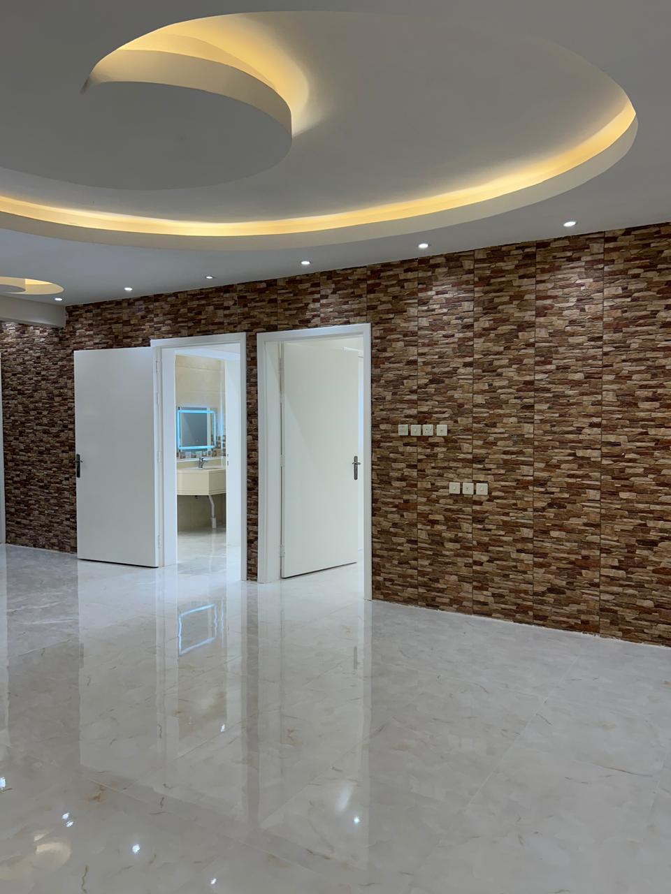 شقة 4 غرف مستقله بحوش - صورة 1