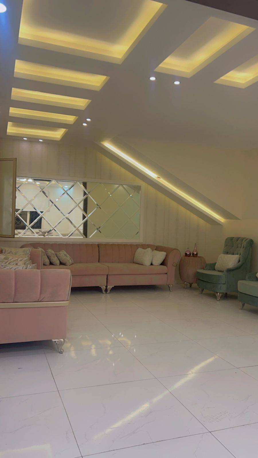 شقة 6 غرف كبيرة مؤثثة - صورة 1