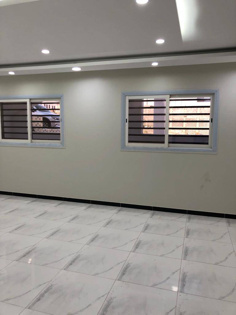 شقتين تتكون من ٥ غرف جديدة - صورة 1